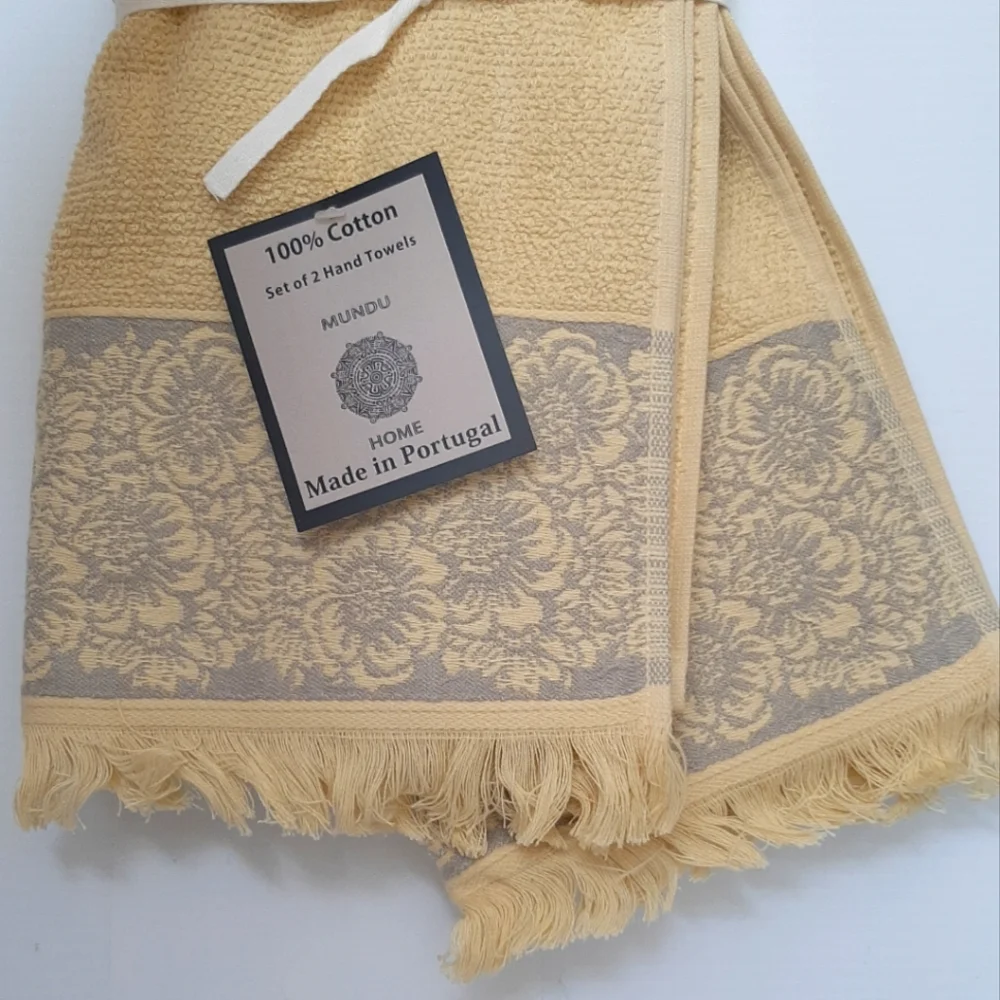 **MUNDU Floral Cotton Hand Towel Pair